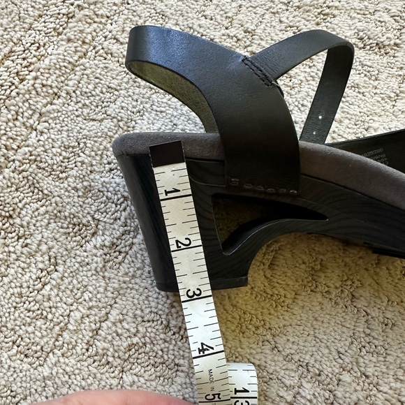 Dansko black wedge heels with leather upper - Picture 9 of 11